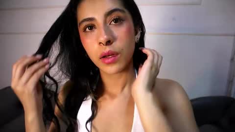 alyssa_joness online show from May 27, 3:47 am