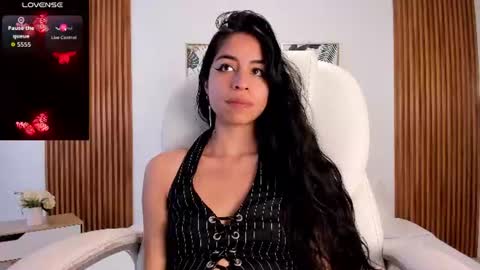 alyssabeauty_ online show from July 5, 7:08 pm