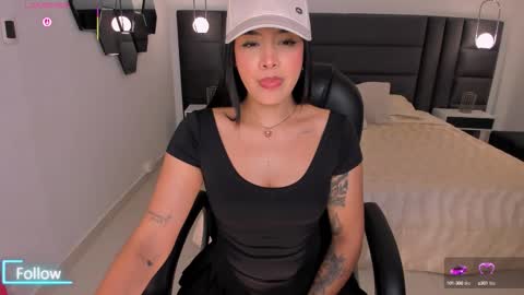Snapshot of alyssadean_ chatting on September 19, 12:15 pm Aly online show from September 19, 12:15 pm