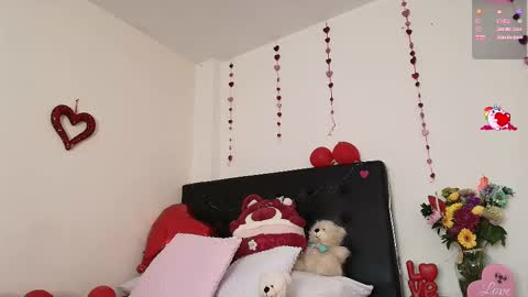 Isabella online show from February 15, 7:50 pm