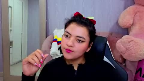 amalia_a online show from July 7, 1:03 pm