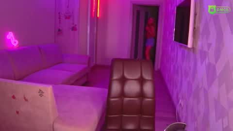 Amalia online show from October 24, 3:08 pm