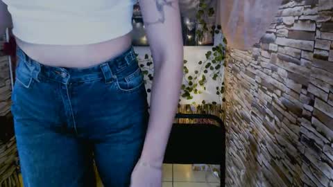 amanda_bright_ online show from October 3, 6:40 am