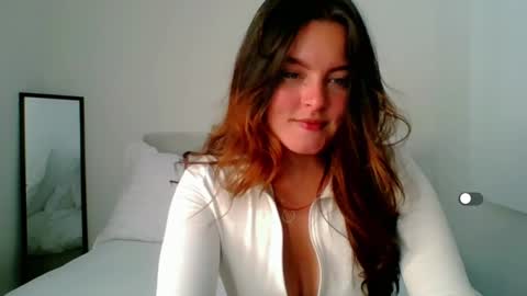 Snapshot of amanda_callum_ chatting on February 14, 1:45 am Katha online show from February 14, 1:45 am