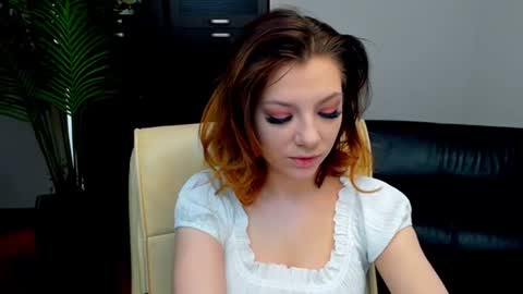 Snapshot of amandagracy_1 chatting on February 26, 5:35 am amandagracy_1 online show from February 26, 5:35 am