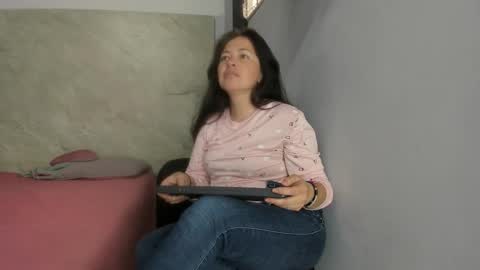 amara_luxe online show from November 20, 9:27 pm