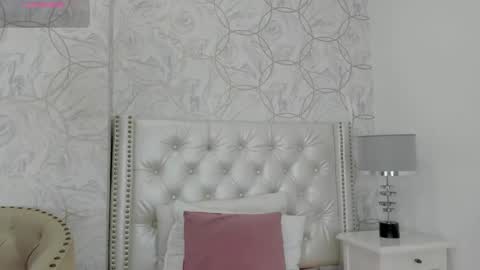 amara_rousse online show from October 18, 11:35 am