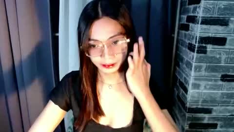 BELLA online show from March 28, 7:13 pm