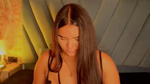 amarahanks_ online show from November 8, 11:26 am