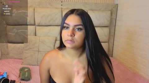 amarahanks_ online show from January 7, 7:17 pm