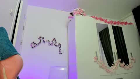 amateur_fitbabex online show from September 11, 6:14 am