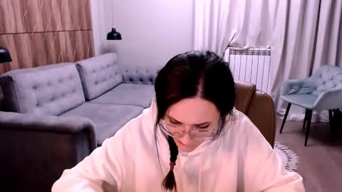 Izza online show from January 6, 12:53 pm