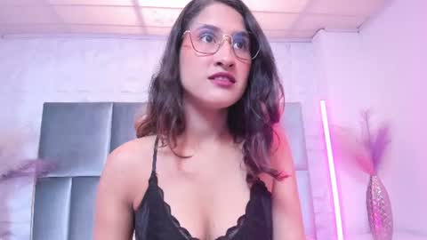 Ambar  online show from July 26, 3:09 pm