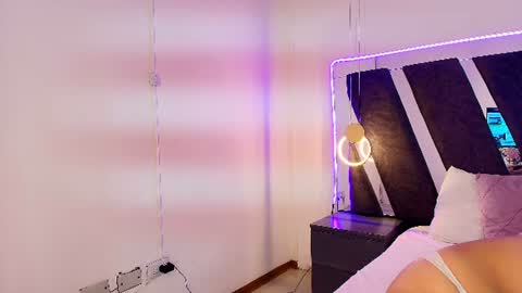 Amber online show from June 21, 10:25 pm