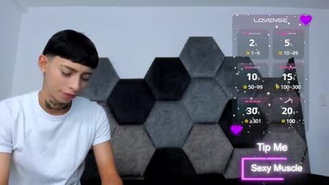 Snapshot of amber_adams_ chatting on March 7, 4:22 pm Amber online show from March 7, 4:22 pm