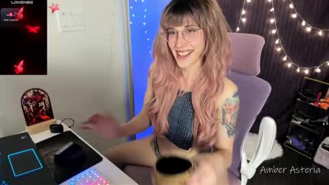 Snapshot of amber_asteria chatting on February 10, 4:19 am Amber Asteria online show from February 10, 4:19 am