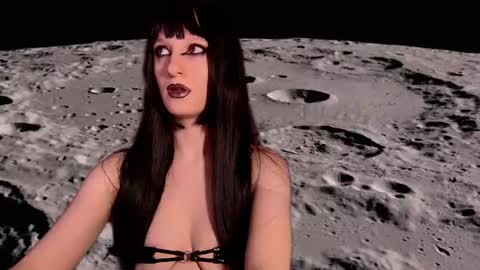 DEMONESS AMBER 666 online show from June 28, 1:56 am
