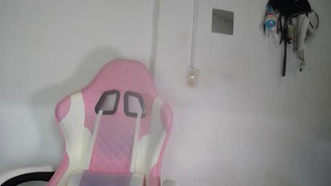 Amber online show from November 25, 1:24 pm