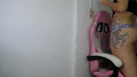 Amber online show from December 1, 3:04 pm