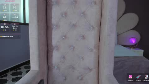 Amber Ferreira online show from December 19, 2:35 pm