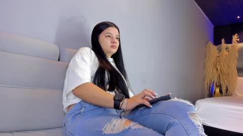 Amber Ferreira online show from December 30, 12:20 pm