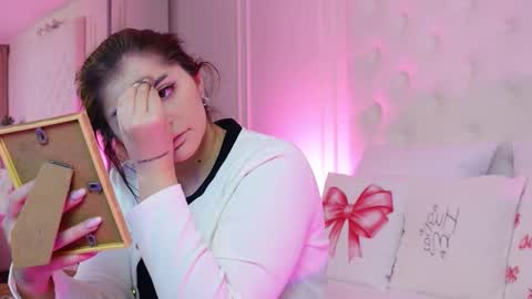 Amberseyes online show from February 20, 8:49 am