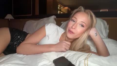 Ambre online show from March 16, 11:14 am