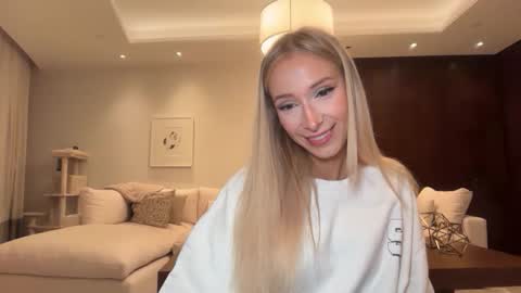 Ambre online show from March 6, 3:56 am