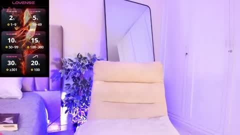 MISS AMELIA online show from July 17, 6:33 pm