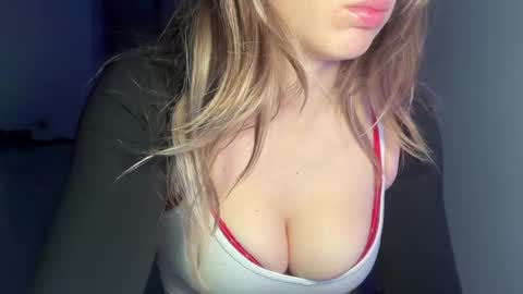 ameliacooperxxx online show from March 10, 9:29 pm