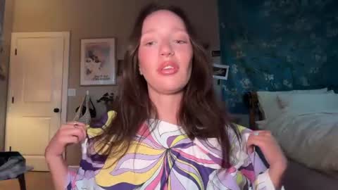 amelia online show from July 10, 3:29 am