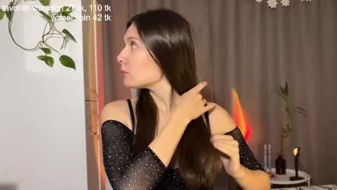 Snapshot of ameliahenderson chatting on October 4, 2:32 pm Ameli online show from October 4, 2:32 pm