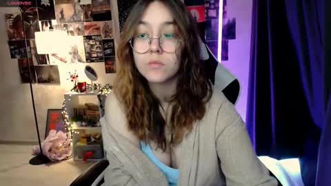 Amelia online show from September 18, 7:29 am