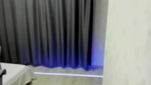 amelie online show from December 17, 11:59 pm