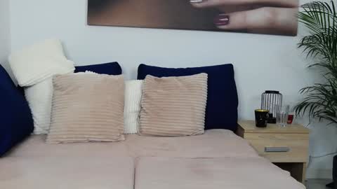 Amelie online show from February 1, 4:46 am