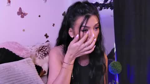 AmelieReeaa online show from July 25, 2:13 pm