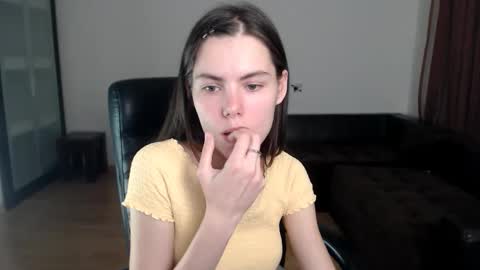 Snapshot of ameliereve chatting on September 22, 4:16 pm Amelie online show from September 22, 4:16 pm