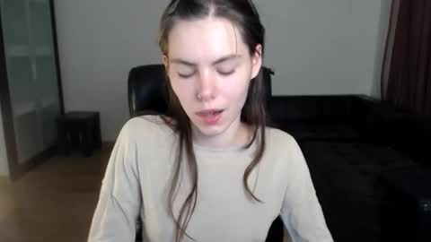 Snapshot of ameliereve chatting on October 13, 5:26 pm Amelie online show from October 13, 5:26 pm