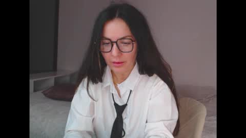 amelinamersi online show from November 24, 9:17 pm