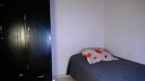 Snapshot of amelycaro chatting on January 2, 5:14 am Amely  online show from January 2, 5:14 am