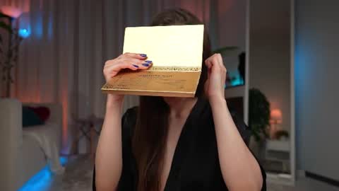 Amy  online show from June 11, 2:11 am