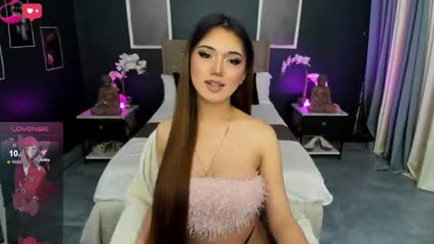 Claire online show from June 24, 8:35 am