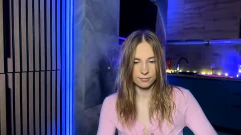 Amily online show from May 18, 4:24 pm