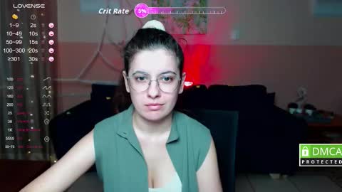 Amina online show from October 30, 1:01 pm