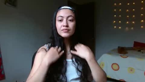 amitlu_ online show from March 6, 9:20 pm