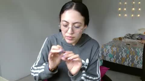 amitlu_ online show from February 3, 7:31 pm