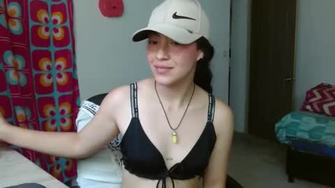 amitlu_ online show from September 24, 6:40 pm