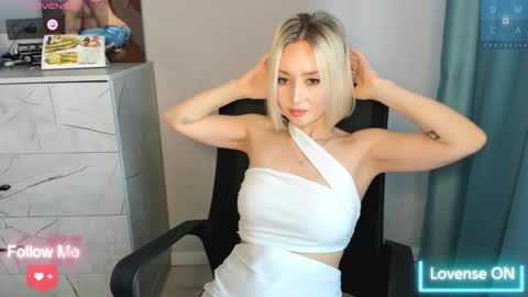 amiwong online show from November 12, 3:15 am