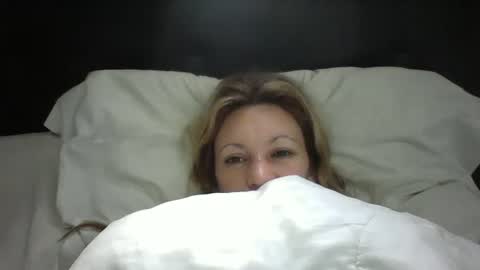 Snapshot of ammber3 chatting on September 15, 11:29 am Paula D online show from September 15, 11:29 am