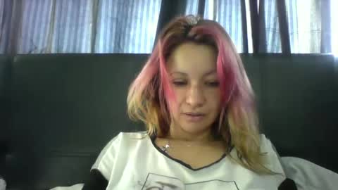 Snapshot of ammber3 chatting on February 6, 1:10 pm Paula D online show from February 6, 1:10 pm